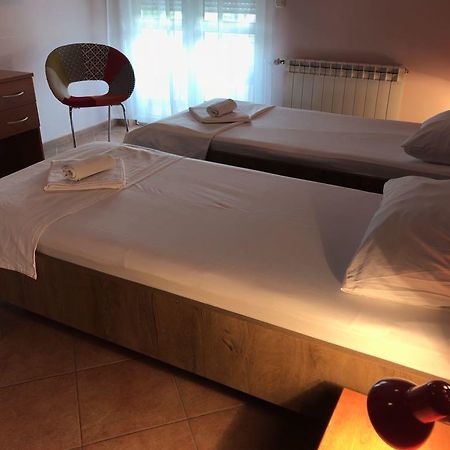 Guest House Ivo Stobreč エクステリア 写真