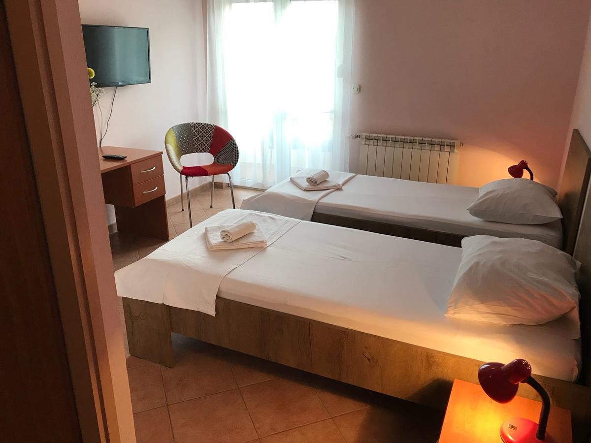 Guest House Ivo Stobreč エクステリア 写真